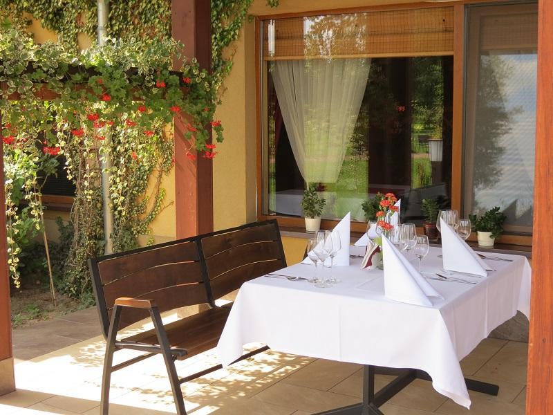 קורניק Hotel Daglezja Nad Jeziorem Kornickim מראה חיצוני תמונה